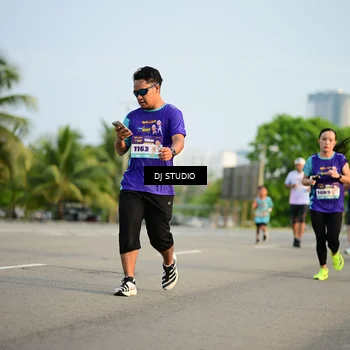 Runner Photo 8346039