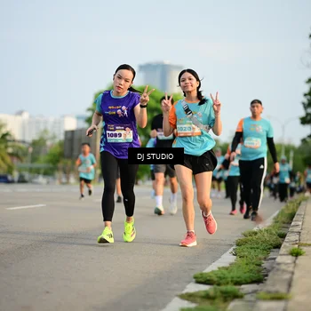 Runner Photo 8346043