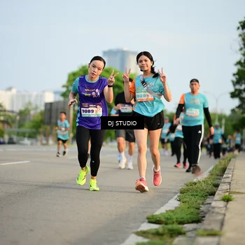 Runner Photo 8346049