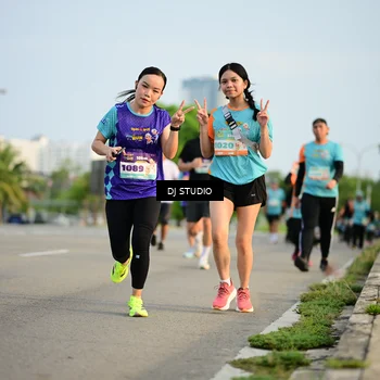 Runner Photo 8346055