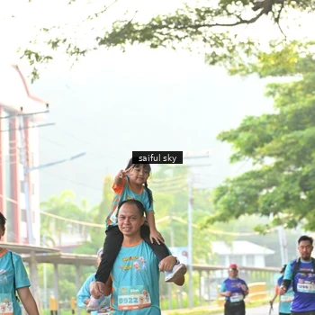 Runner Photo 8346077