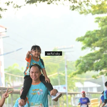 Runner Photo 8346079