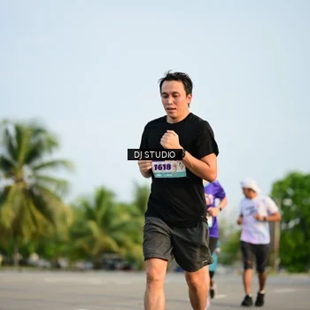 Runner Photo 8346082