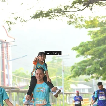 Runner Photo 8346088