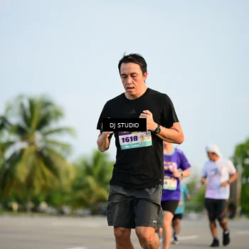 Runner Photo 8346095