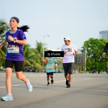 Runner Photo 8346098