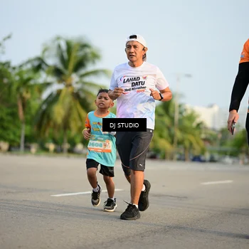 Runner Photo 8346115