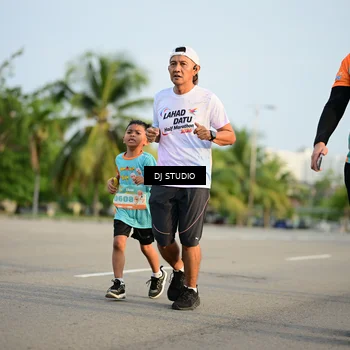 Runner Photo 8346123