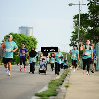 Runner Photo 8346131