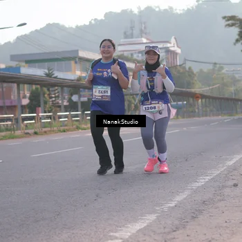 Runner Photo 8346177