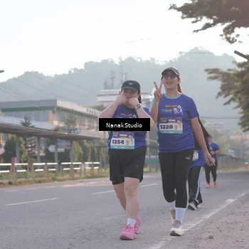Runner Photo 8346241