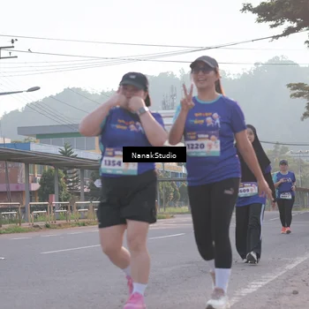 Runner Photo 8346256