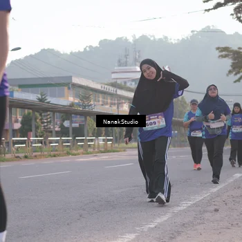 Runner Photo 8346274
