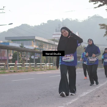 Runner Photo 8346286