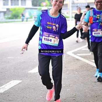 Runner Photo 8346324