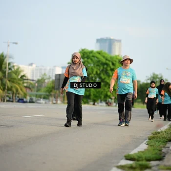 Runner Photo 8346325