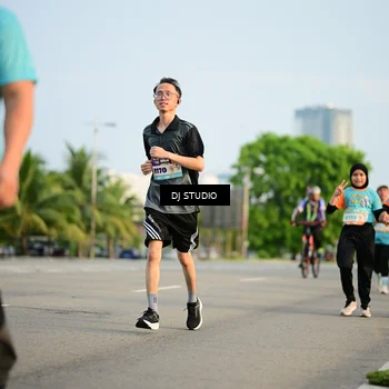 Runner Photo 8346361