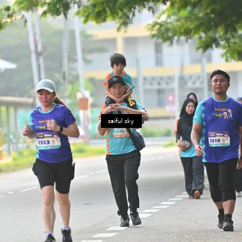 Runner Photo 8346421