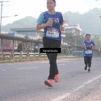 Runner Photo 8346463
