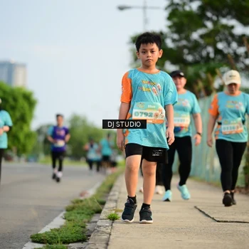 Runner Photo 8346473