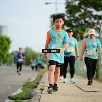 Runner Photo 8346475