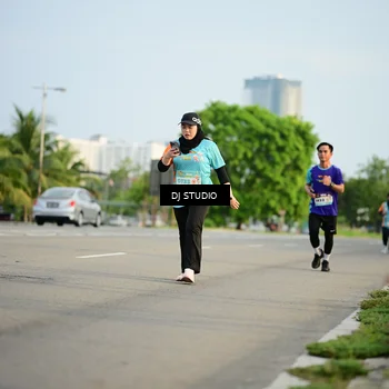 Runner Photo 8346478