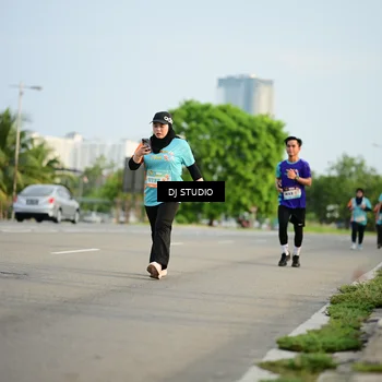 Runner Photo 8346482