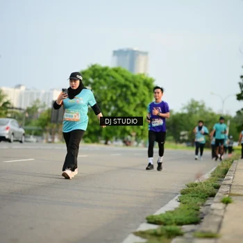 Runner Photo 8346491