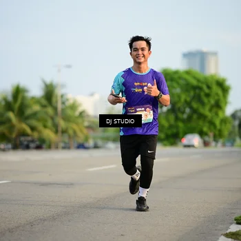 Runner Photo 8346502
