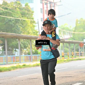 Runner Photo 8346604