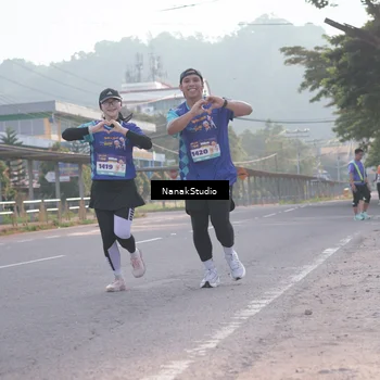 Runner Photo 8346617