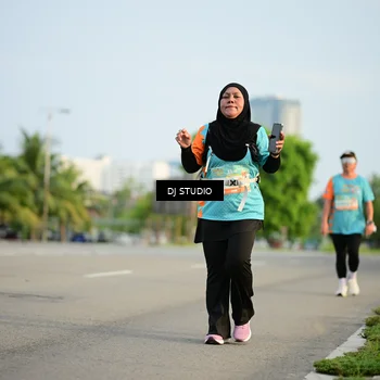 Runner Photo 8346651