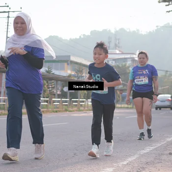 Runner Photo 8346724