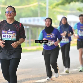Runner Photo 8346754