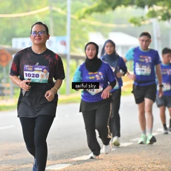 Runner Photo 8346756