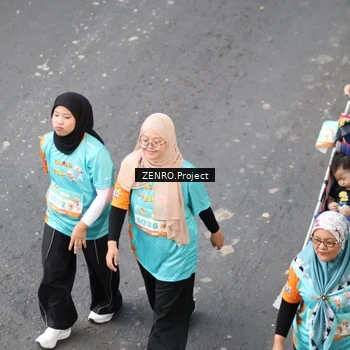 Runner Photo 8346757