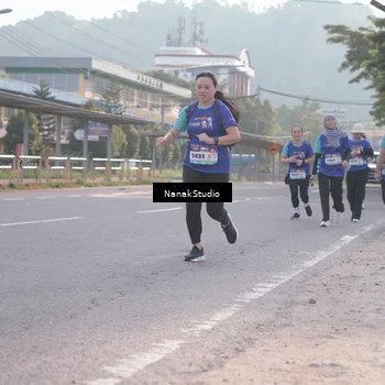 Runner Photo 8346762