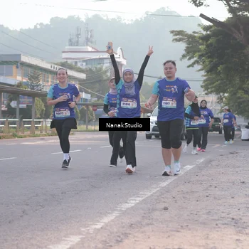 Runner Photo 8346777