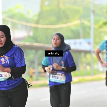 Runner Photo 8346781