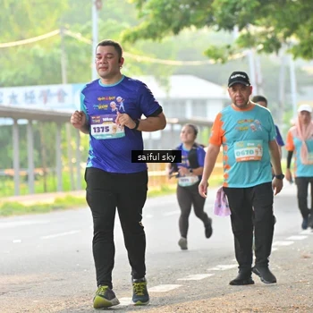 Runner Photo 8346796