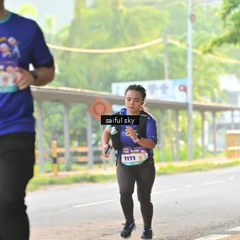 Runner Photo 8346805