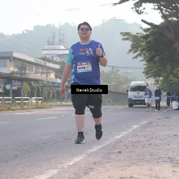 Runner Photo 8346872