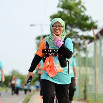 Runner Photo 8346875
