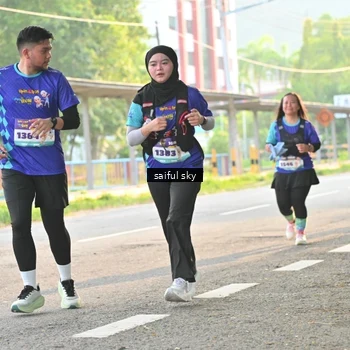 Runner Photo 8346885