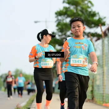 Runner Photo 8346906