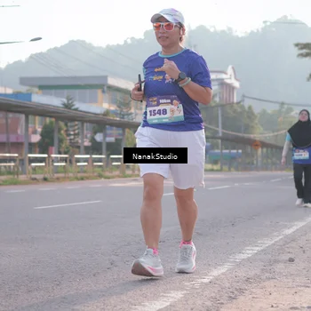 Runner Photo 8346912
