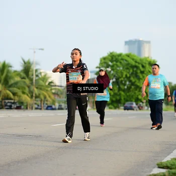 Runner Photo 8346937
