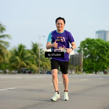 Runner Photo 8346996