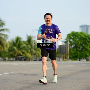Runner Photo 8346997