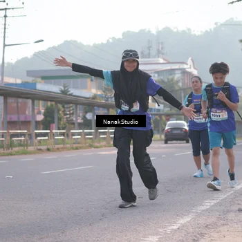 Runner Photo 8347011